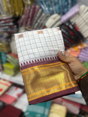 WILLMAKE Printed Bollywood Georgette Saree(White, Brown)