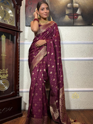 Varda Woven, Self Design, Embellished Banarasi Art Silk Saree(Dark Blue)