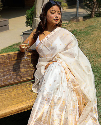 VEPEX Self Design Mekhela Chador Silk Blend Saree(White)