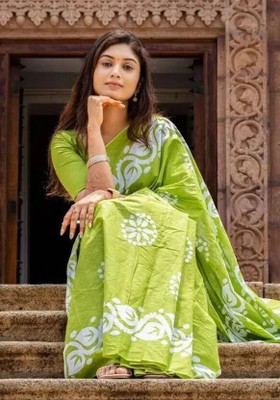 Alexa Fashion Floral Print Daily Wear Cotton Blend Saree(Green)