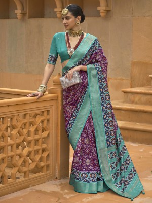 Sareemall Woven Ikkat Silk Blend Saree(Purple)