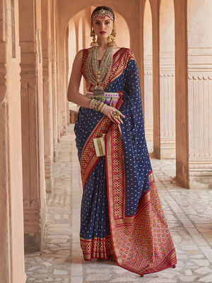 Tasrika Woven Banarasi Silk Blend Saree(Dark Blue)