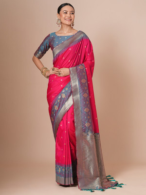 Tasrika Woven Pochampally Silk Blend Saree(Pink)