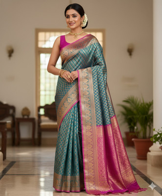 Afronza Woven, Embellished, Self Design Kanjivaram Silk Blend, Jacquard Saree(Dark Green, Pink)