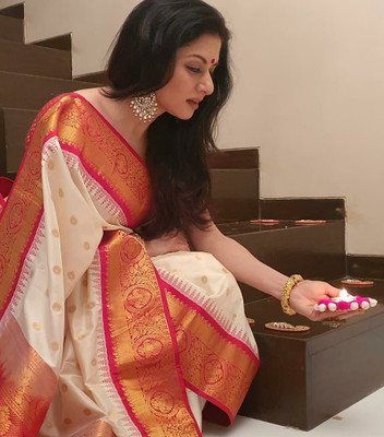 RUCHAA FASHION Woven Kanjivaram Pure Silk Saree(Cream, Red)