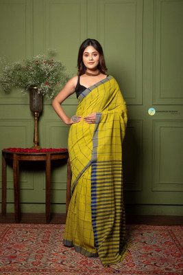ARDHANGINI DESIGNS Checkered Handloom Pure Cotton Saree(Yellow)