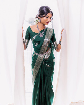 Miss Beelee Printed Banarasi Jacquard Saree(Green)