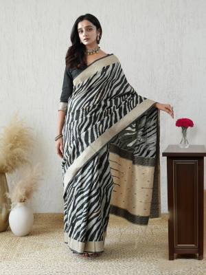 Divastri Self Design Bollywood Linen Saree(Black)