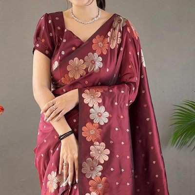 Begum Collection Self Design Kanjivaram Art Silk Saree(Maroon)