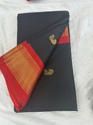 Julee Solid/Plain Banarasi Pure Silk Saree(Black)