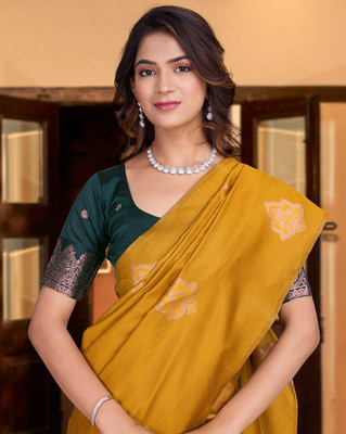 SAPTAVI Woven, Self Design Kanjivaram Jacquard Saree(Yellow)