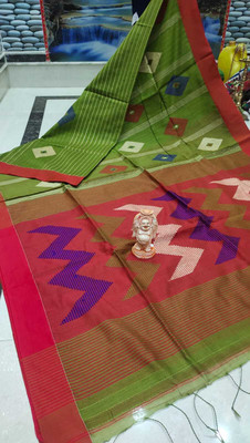 SAHA TEXTILE Self Design Handloom Cotton Blend Saree(Green)
