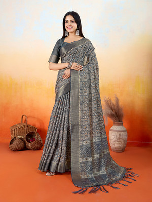 RekhaManiyar Printed Saree with Attached Blouse Silk Blend Saree(Grey)