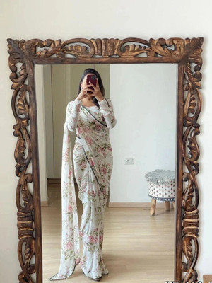 Clemira Printed Bollywood Georgette Saree(Multicolor)