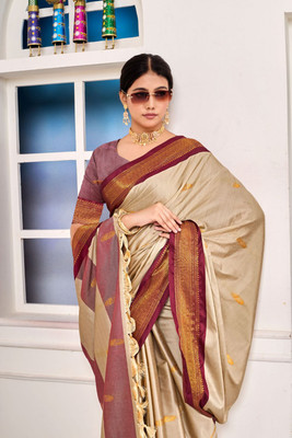 PEENGAX Woven Handloom Silk Blend Saree(Brown, Cream)