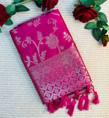Pallu Patola Printed Bandhani Pure Silk Saree(Pink)