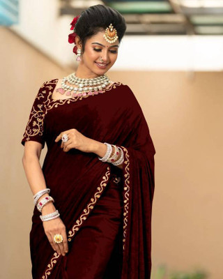 QUEDDY'S Embroidered Bollywood Velvet Saree(Maroon)