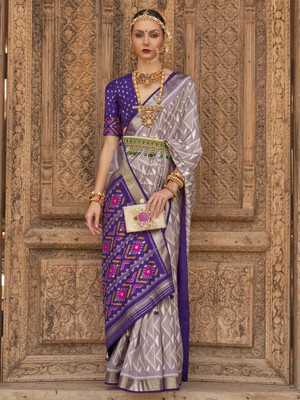 Sareemall Woven Banarasi Silk Blend Saree(Grey, Purple)