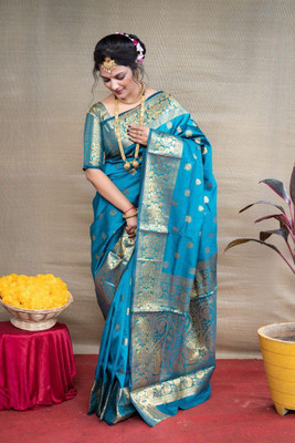 Starly Woven Kasavu Pure Silk, Art Silk Saree(Light Blue)