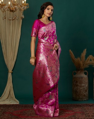 Samah Woven, Embellished Kanjivaram Silk Blend, Jacquard Saree(Magenta)