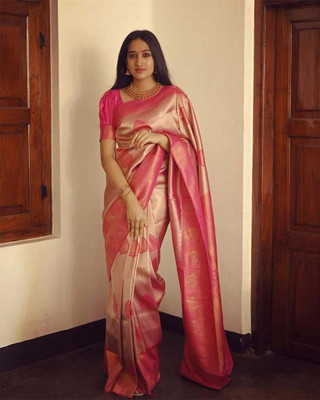 MRSWEARS Self Design Bollywood Silk Blend Saree(Red)