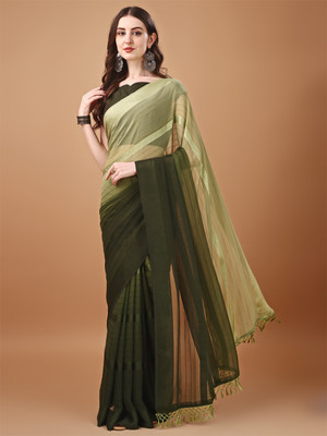 Granthva Fab Embellished, Self Design Bollywood Silk Blend Saree(Green)