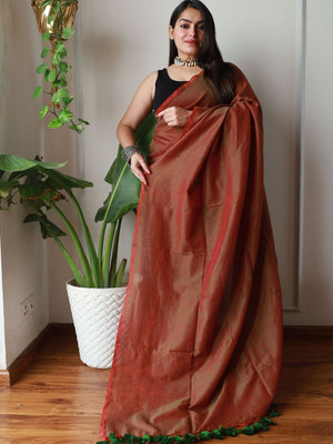 ORNITA BOUTIQUE Solid/Plain Daily Wear Cotton Blend Saree(Maroon)