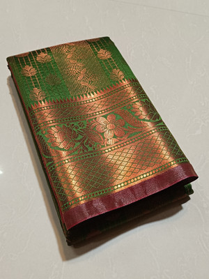 PremiumTextiles Woven Banarasi Art Silk Saree(Green)