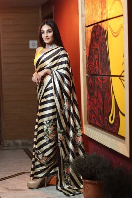 AVANSHEE Printed, Floral Print Bollywood Satin Saree(Black)