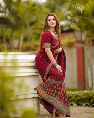 Sheden Lopez Creation Woven Mekhela Chador Pure Cotton Saree(Maroon)