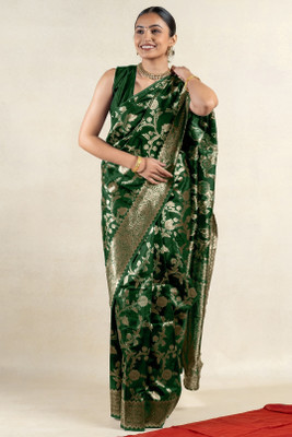 SUBHAM Woven, Embellished Banarasi Silk Blend Saree(Dark Green, Gold)