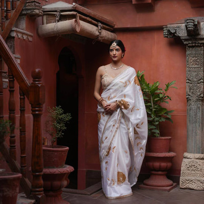 SHREENATHJI CREATION Embroidered Bollywood Georgette Saree(White)