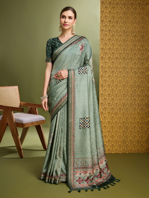 MANTROTSAV Digital Print Hand Batik Silk Blend Saree(Green)