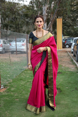 Gitanjali Fashions Solid/Plain Bollywood Pure Silk Saree(Pink)