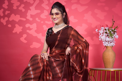 Drapevilla Printed Bollywood Georgette Saree(Brown)