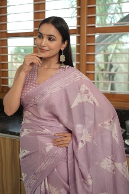 MIRCHI FASHION Printed, Blocked Printed Hand Batik Chiffon, Georgette Saree(Purple, Cream)