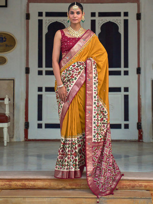 ANOUK Embellished Pochampally Silk Blend Saree(Multicolor)