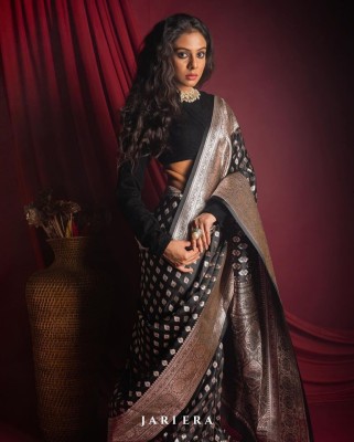 HANSIKA FASHION Printed Banarasi Pure Silk Saree(Black)