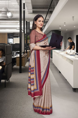 Feminista Printed, Solid/Plain Daily Wear Crepe Saree(Cream)