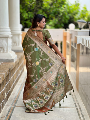 VIVAI CREATION Printed Bollywood Silk Blend Saree(Multicolor)