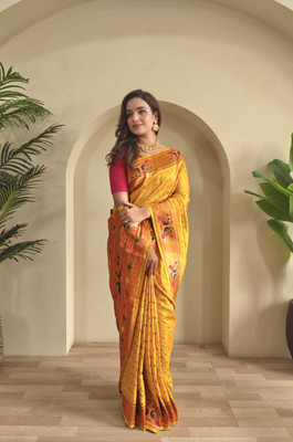 Divastri Self Design Daily Wear Silk Blend Saree(Yellow)