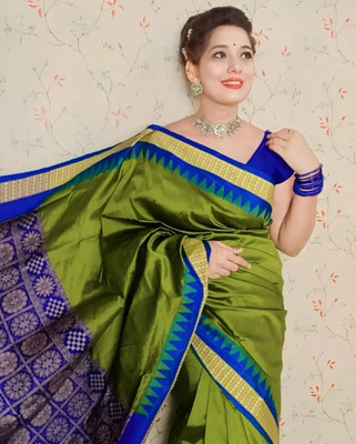 PremiumTextiles Solid/Plain, Temple Border Sambalpuri Silk Blend Saree(Light Green)