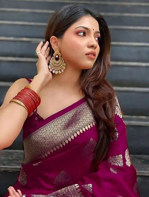 Feminine Look Printed Bollywood Art Silk Saree(Magenta)