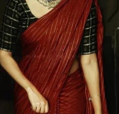 A R HANDLOOM Printed Bollywood Cotton Silk Saree(Maroon)