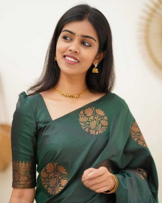 greevya Self Design, Woven Kanjivaram Pure Silk, Art Silk Saree(Green)