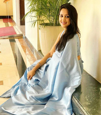 Rudr Venture Graphic Print Banarasi Silk Blend Saree(Blue)