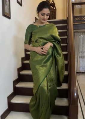 jim & jago Embellished Banarasi Jacquard Saree(Dark Green)