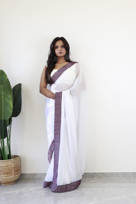 Divastri Self Design Bollywood Georgette Saree(White)