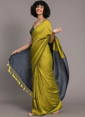 BRYNBRIT Woven, Temple Border Handloom Cotton Silk, Viscose Rayon Saree(Multicolor)