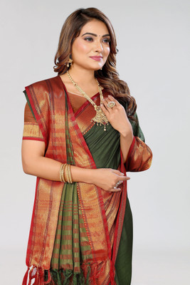 Soor Panchi Woven Banarasi Cotton Silk Saree(Light Green)